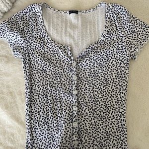 Brandy Melville Zelly Top
